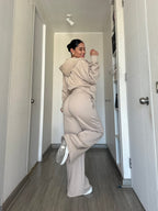 Set Polerón Oversize + Buzo Palazzo Beige · KALES