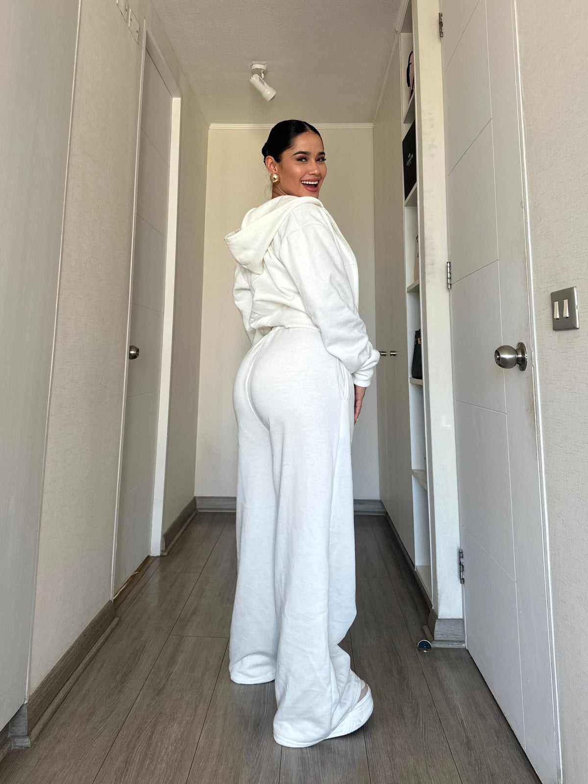 Set Polerón Oversize + Buzo Palazzo Blanco · KALES