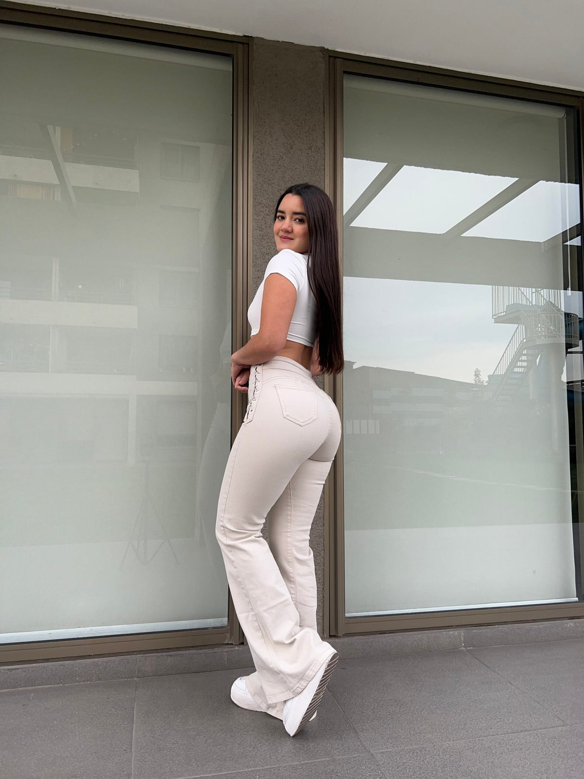 Jeans Flare Trenzado Beige crudo  · KL-1920 · Paradise