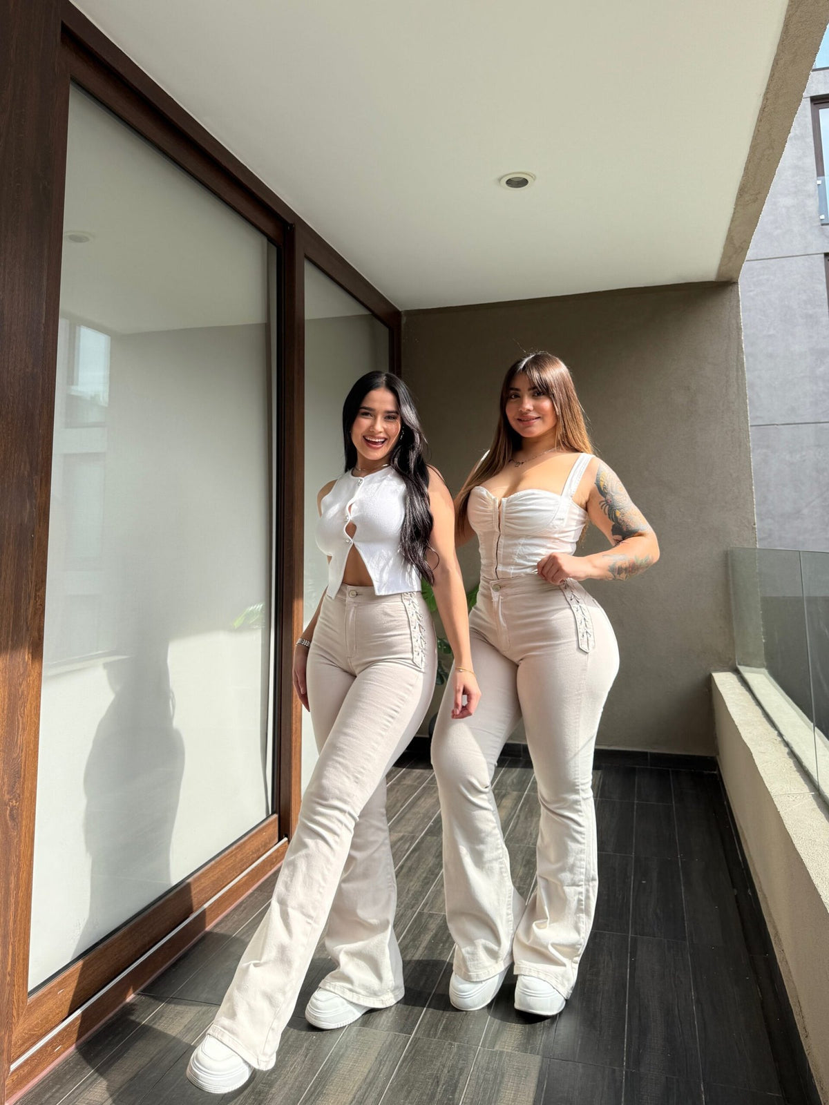 Jeans Flare Trenzado Beige crudo  · KL-1920 · Paradise