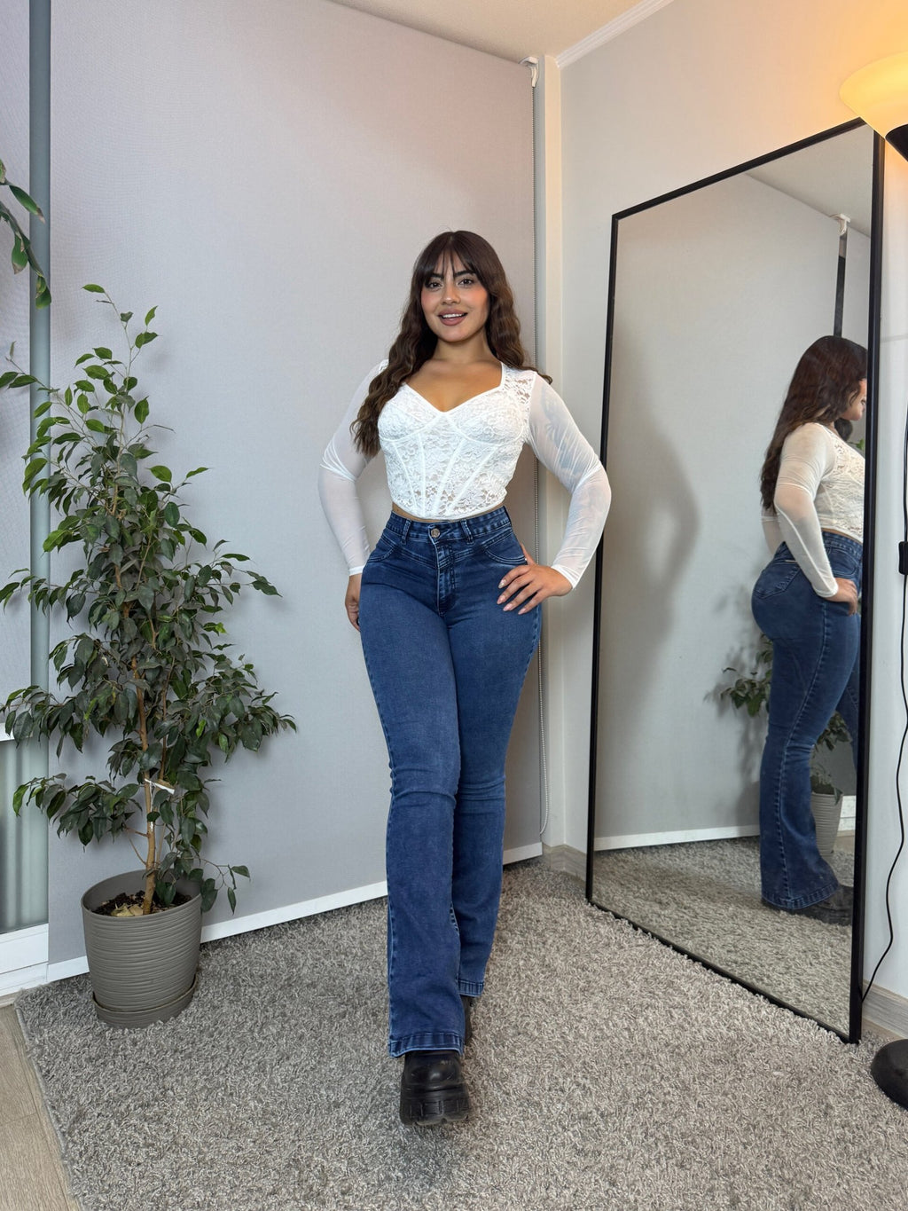 Jeans Flare Azul Oscuro · Emporium