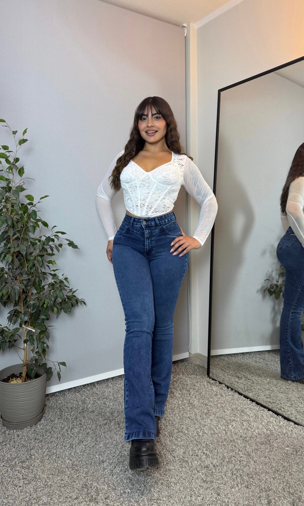 Jeans Flare Azul Oscuro · Emporium