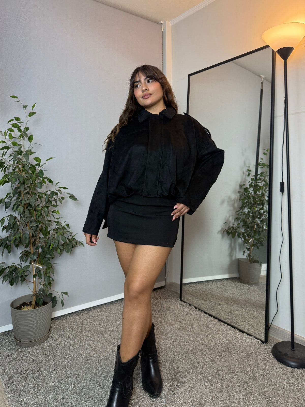 Chaqueta Aviadora Suede Manhattan Negra · KALES