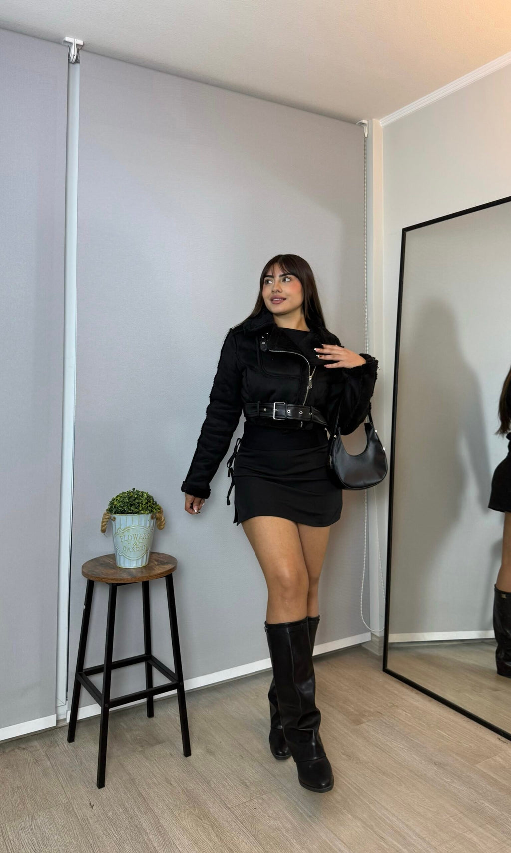 Chaqueta Mini Gamuza Chic Negra · KL-1115