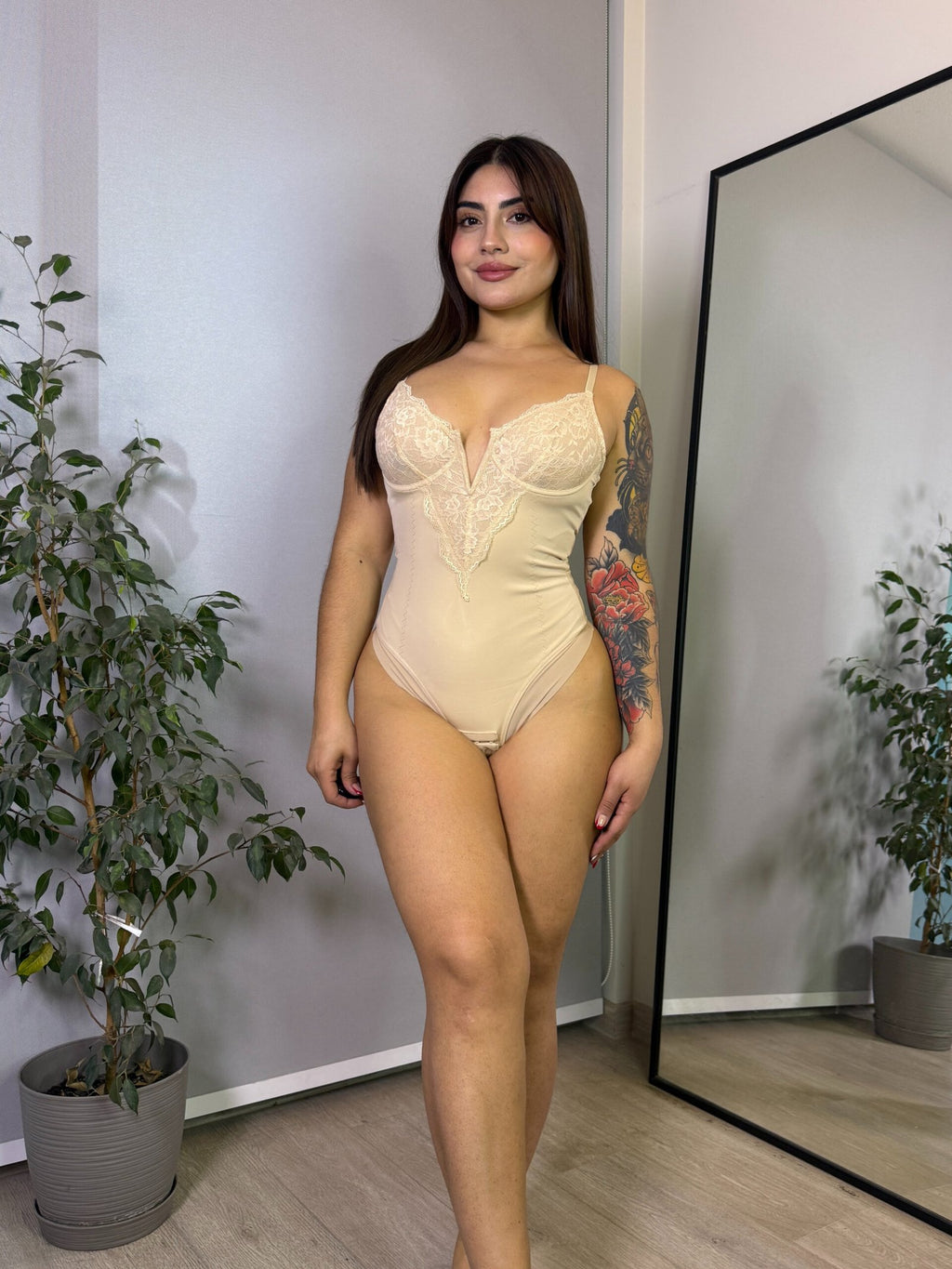 Body con Encaje Beige · KL-1060